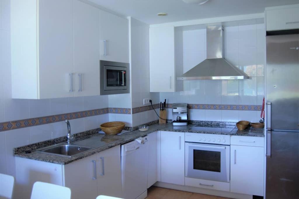 Precioso Adosado En Urbanizacion Con Campo De Golf Villa Mino Exterior photo